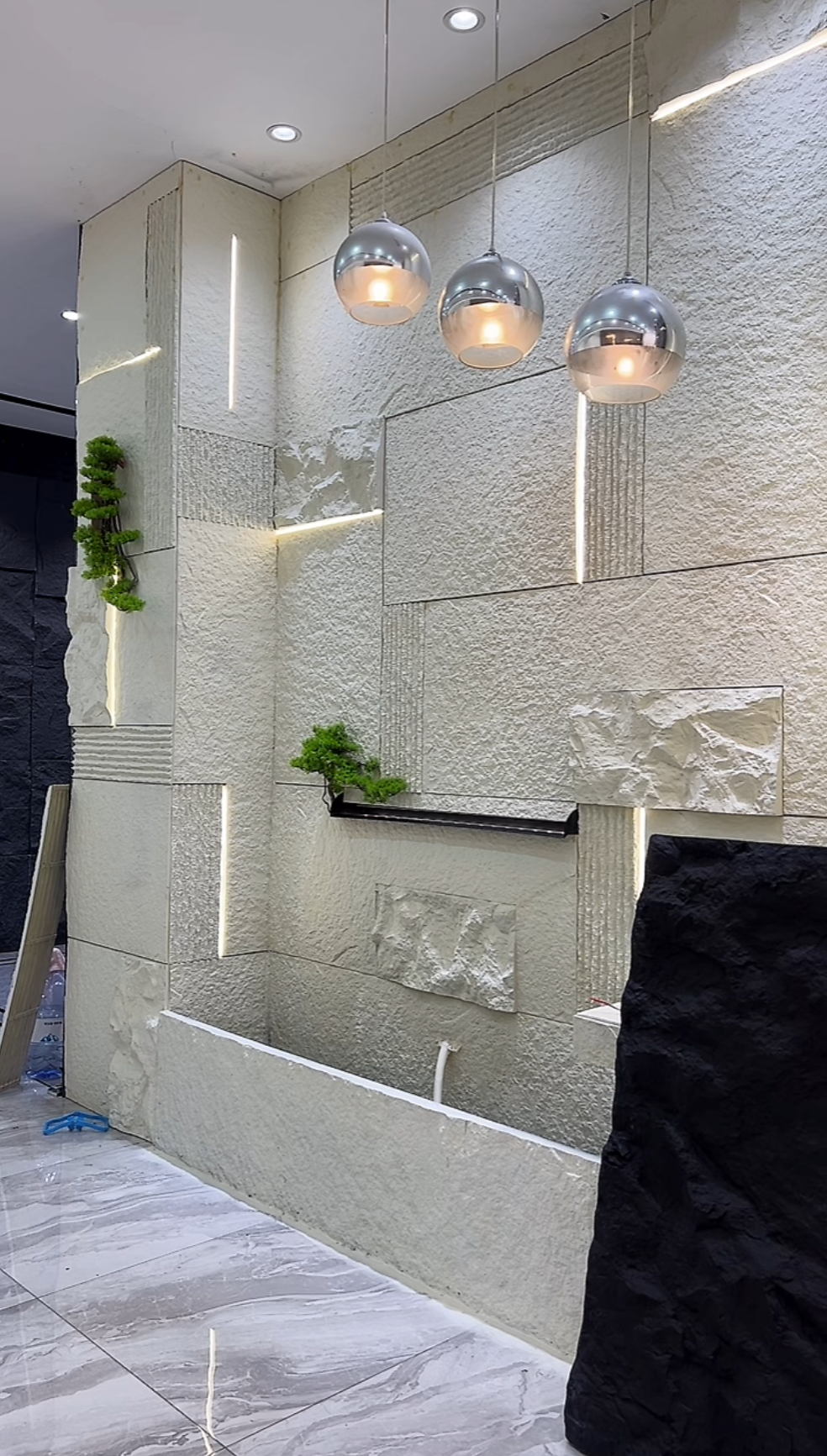 Berapa Biaya Pasang PU Stone Wall Panel per Meter untuk Ruang Tamu?